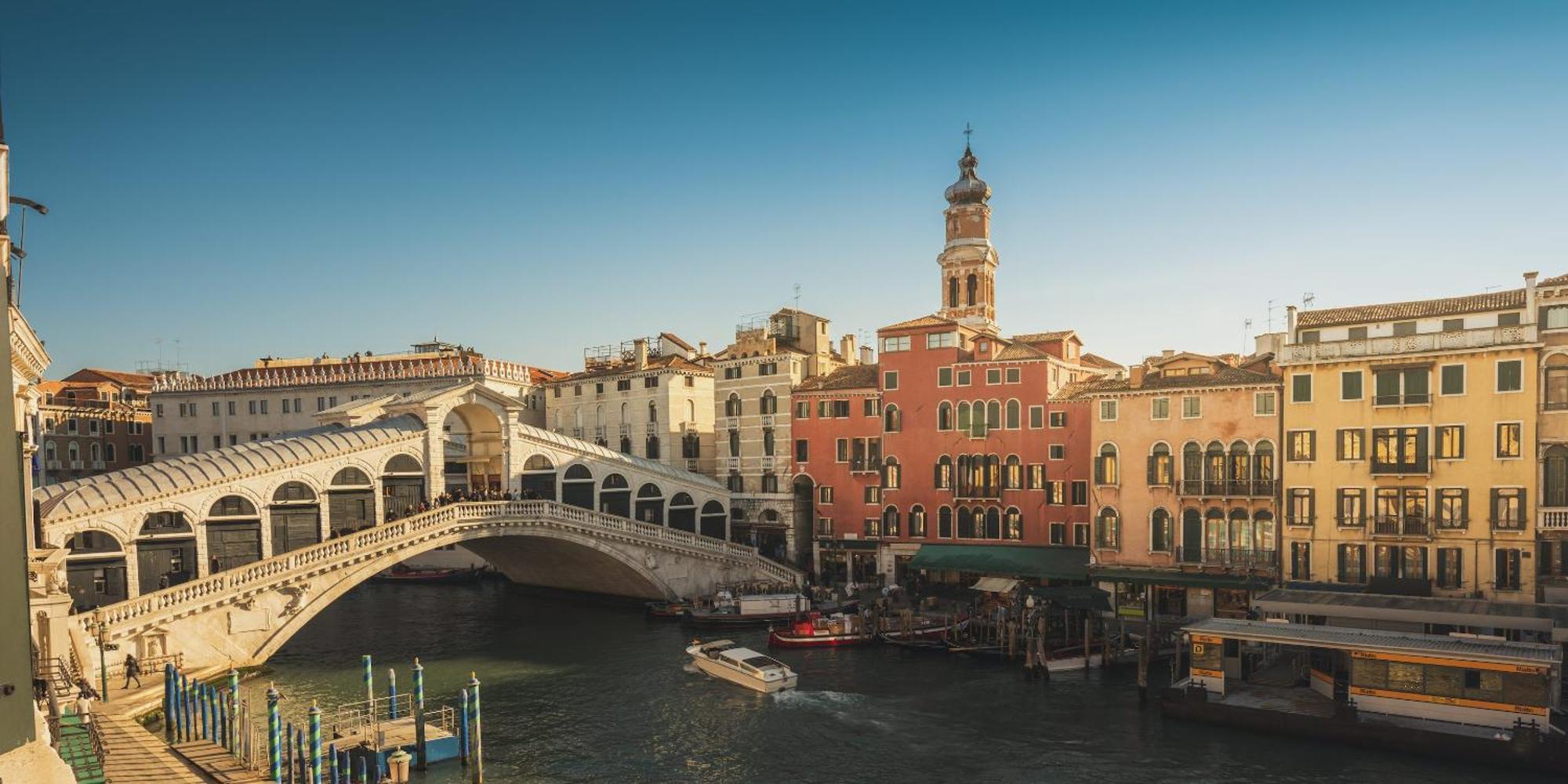 Glass House - Loft 2 Minutes To Rialto Bridge & View * Venetië