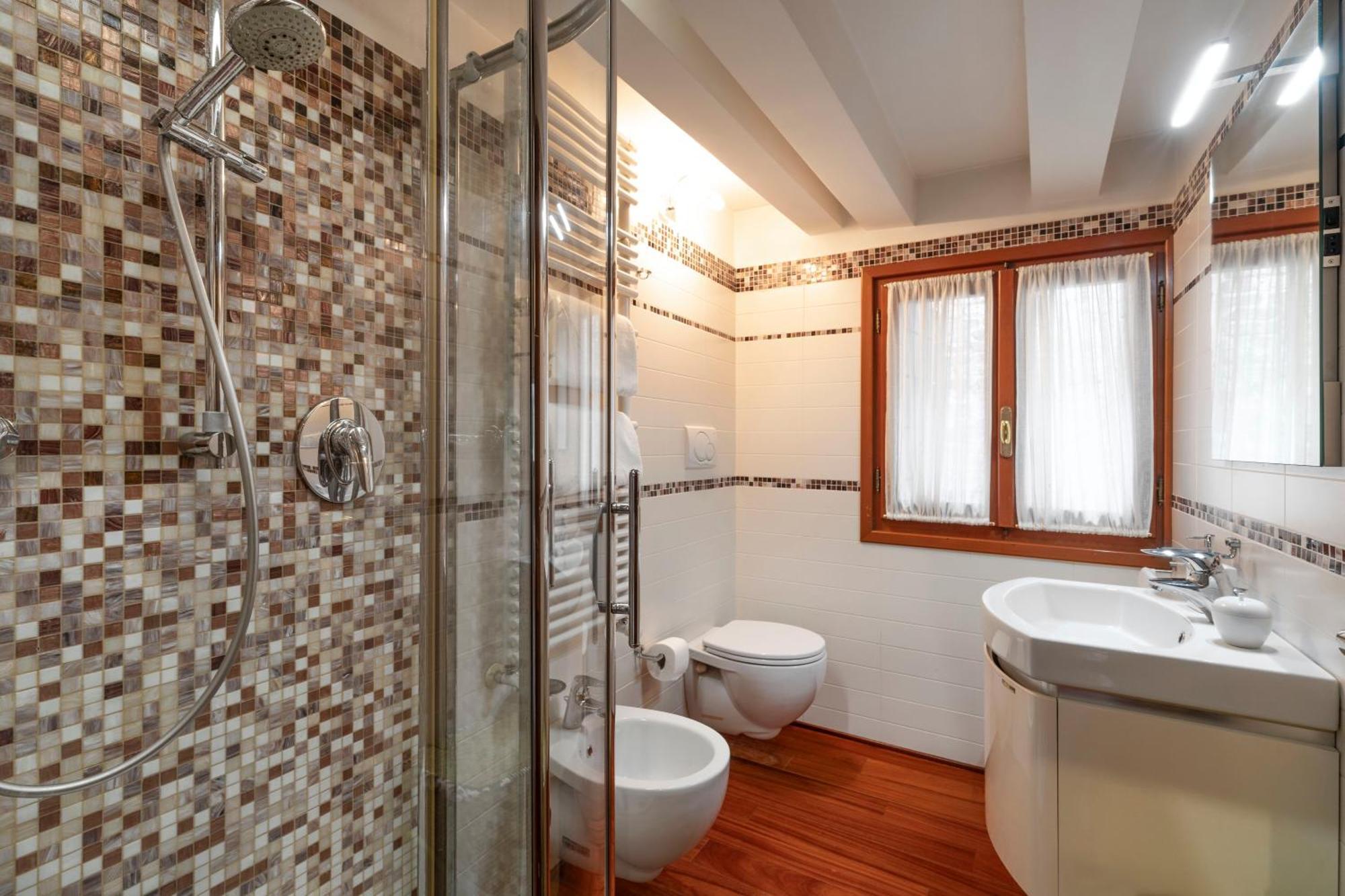 Glass House - Loft 2 Minutes To Rialto Bridge & View Appartement *