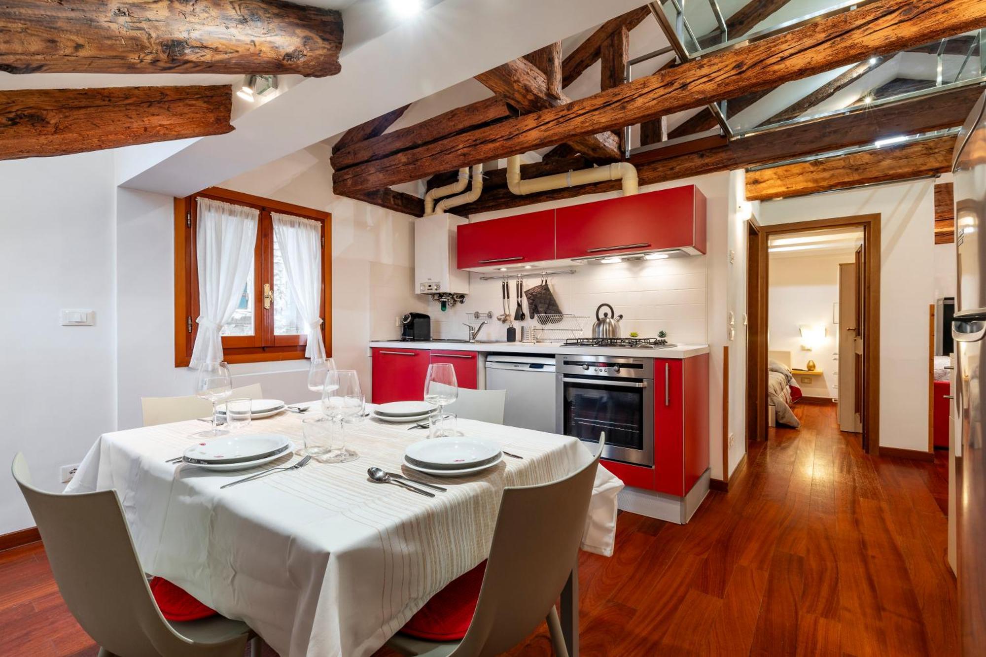 Glass House - Loft 2 Minutes To Rialto Bridge & View * Venetië